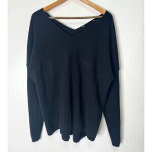 Soft Surrounding Womens Size XL Black Sweater V Neck * Tiny Hole